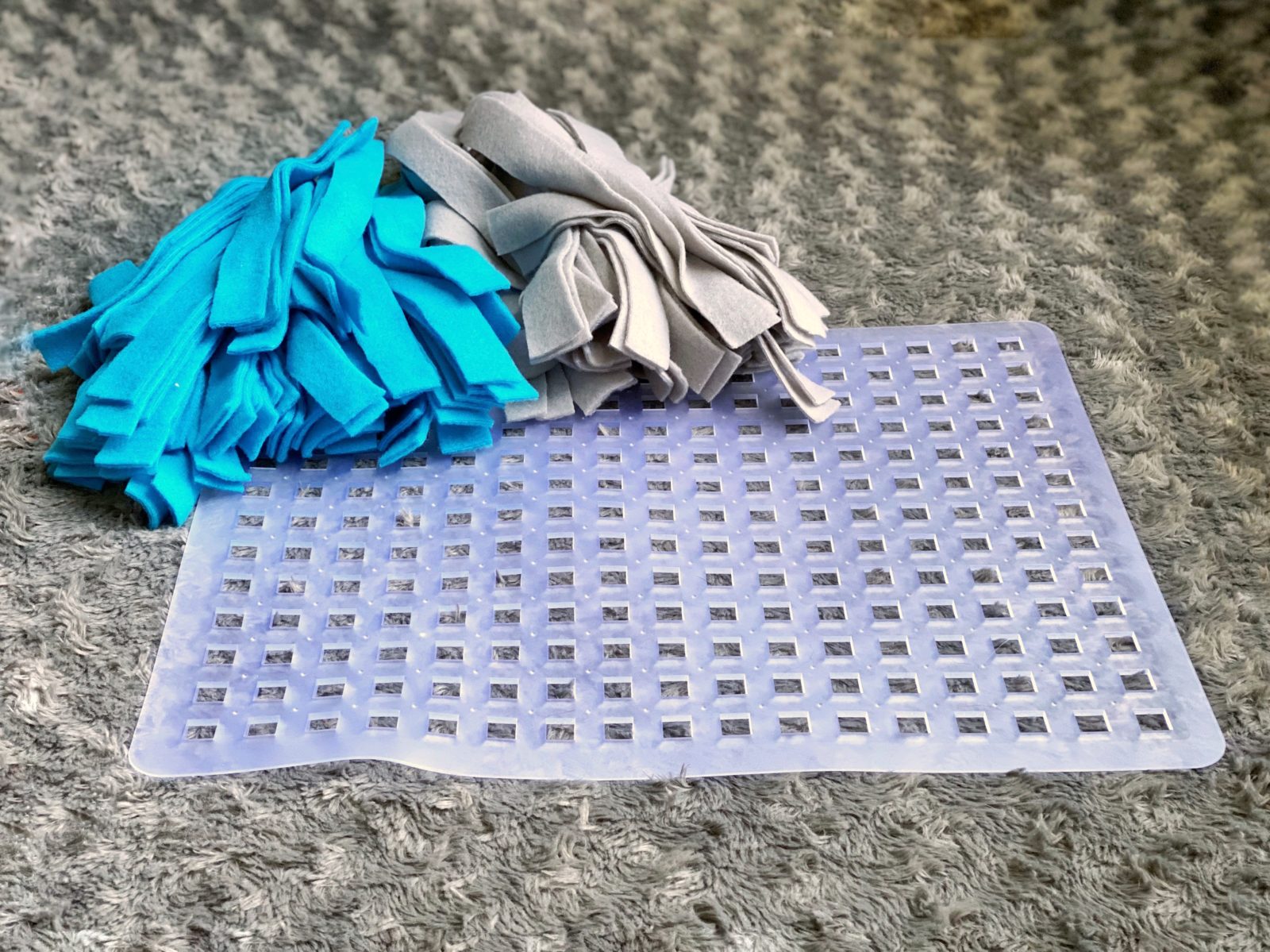 Crafty Time on Doggo Bloggo | DIY Snuffle Ruffle Mat 